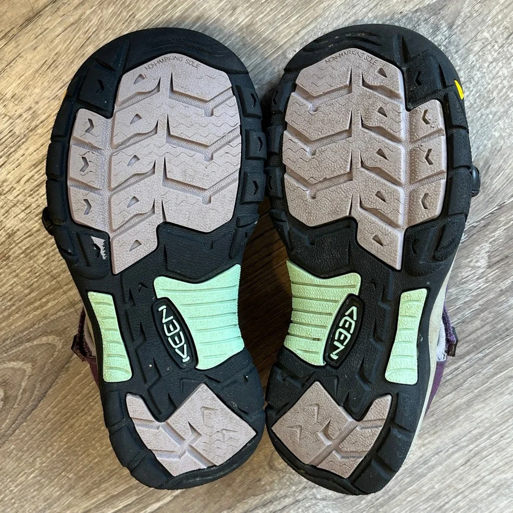 Keen Newport H2 Kids Purple Water Sandals Hiking Shoe 1022846 Size 1 US 32/33 EU